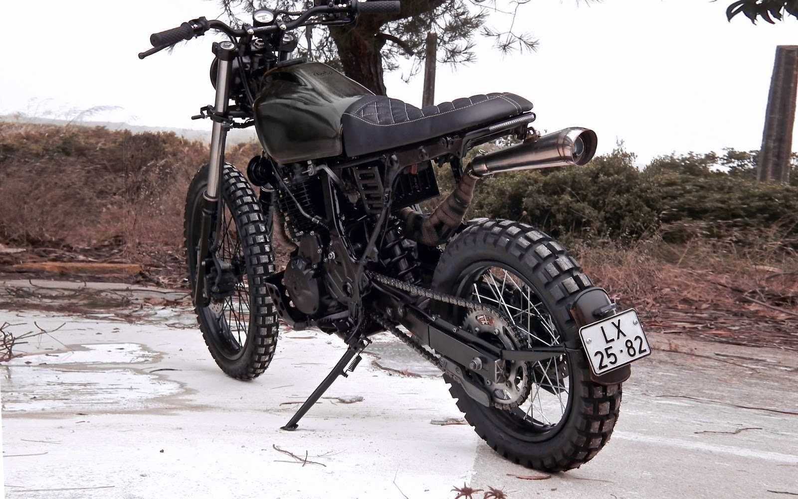 Honda NX 650 Dominator Scrambler