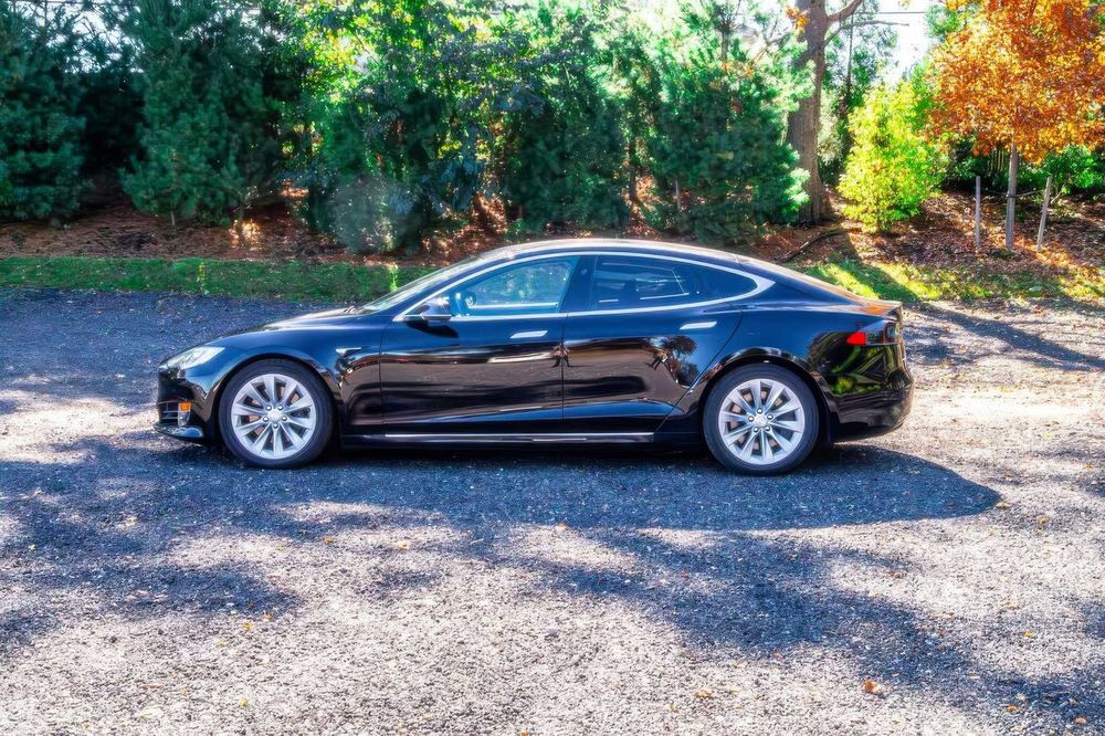 Tesla Model S 75D      2018