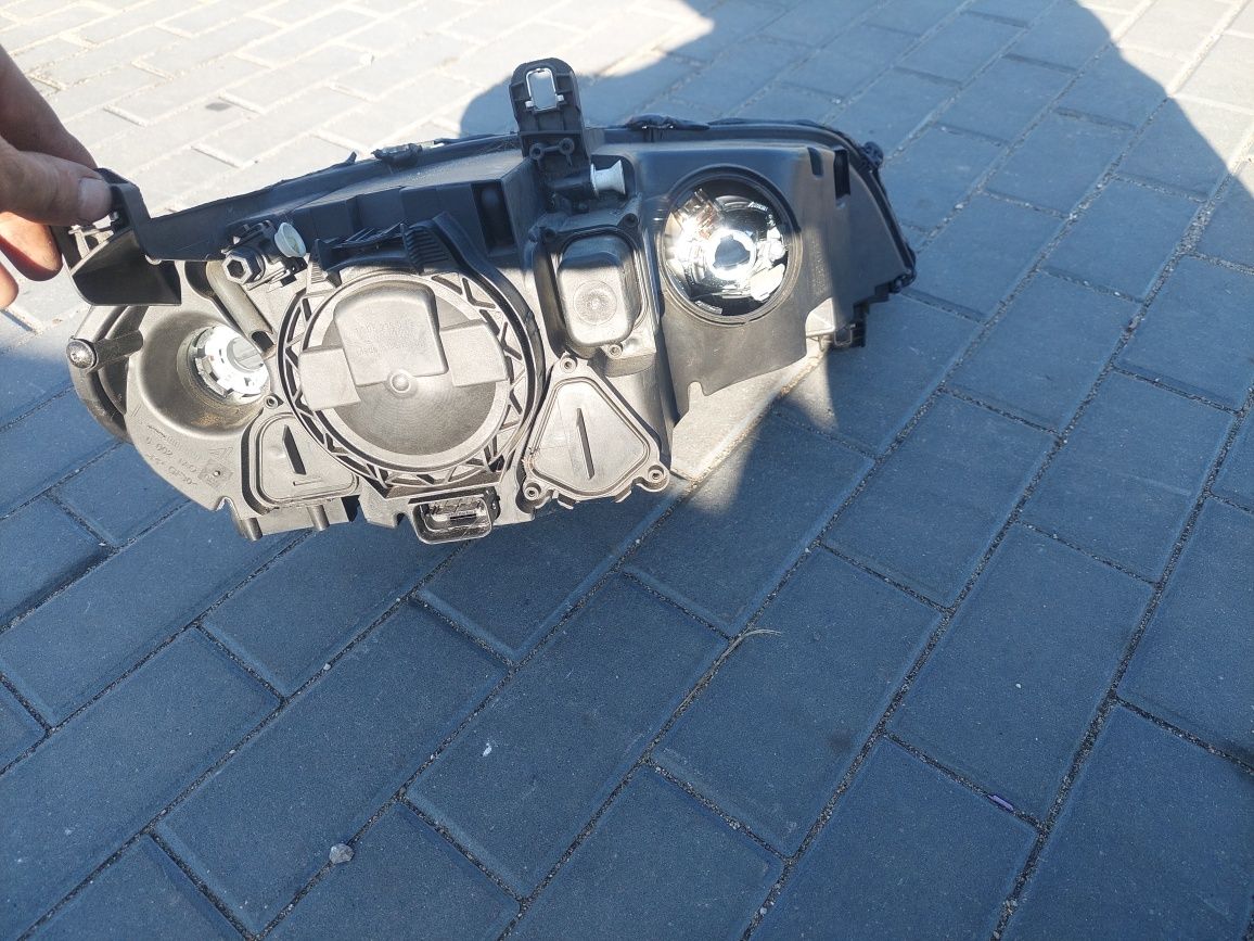 Lampa reflektor lewy Bmw X5 e70 xenon