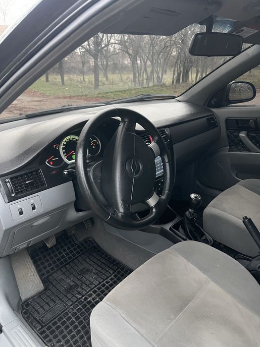 Продам Chevrolet lacetti 1.6 Бензин