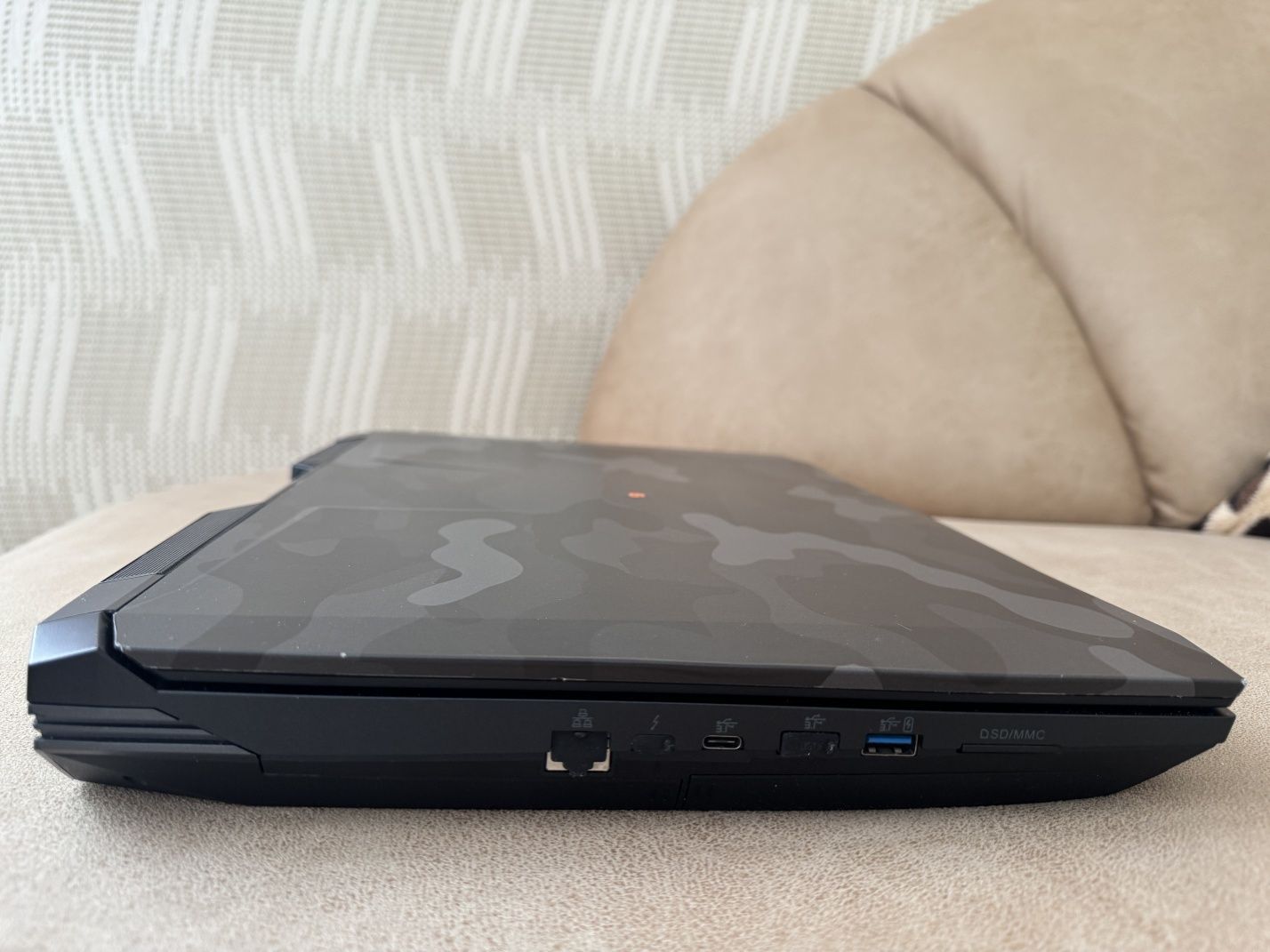 Ноутбук Sager (Clevo) P775DM3 gtx1080 i7-7700K
