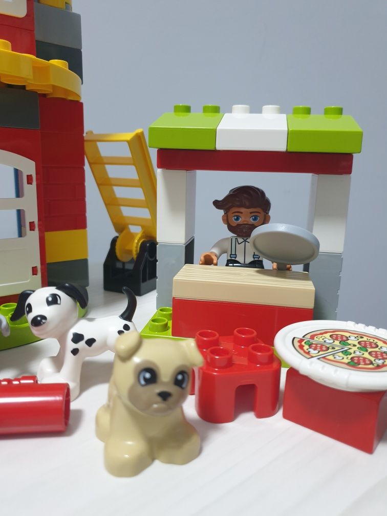 Lego Duplo remiza i pizzeria