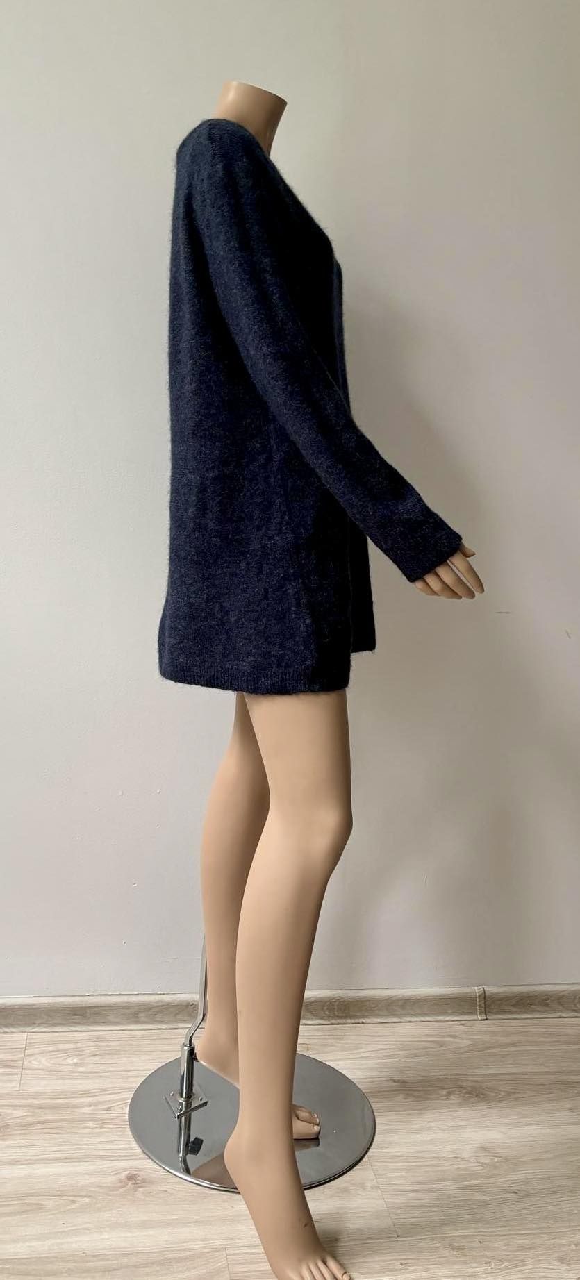 Life Time sweter damski L wełna moher
55%wełna 
10%moher 
Rozmiar XL