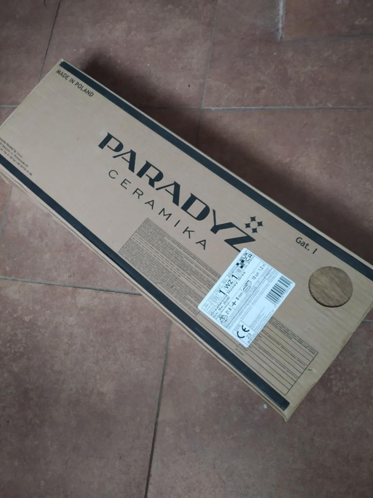 Płytki Paradyż nowe w paczkach