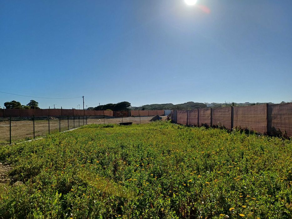 Terreno rústico 3000 m2 - 2 min praia magoito até  9 de NOVEMBRO