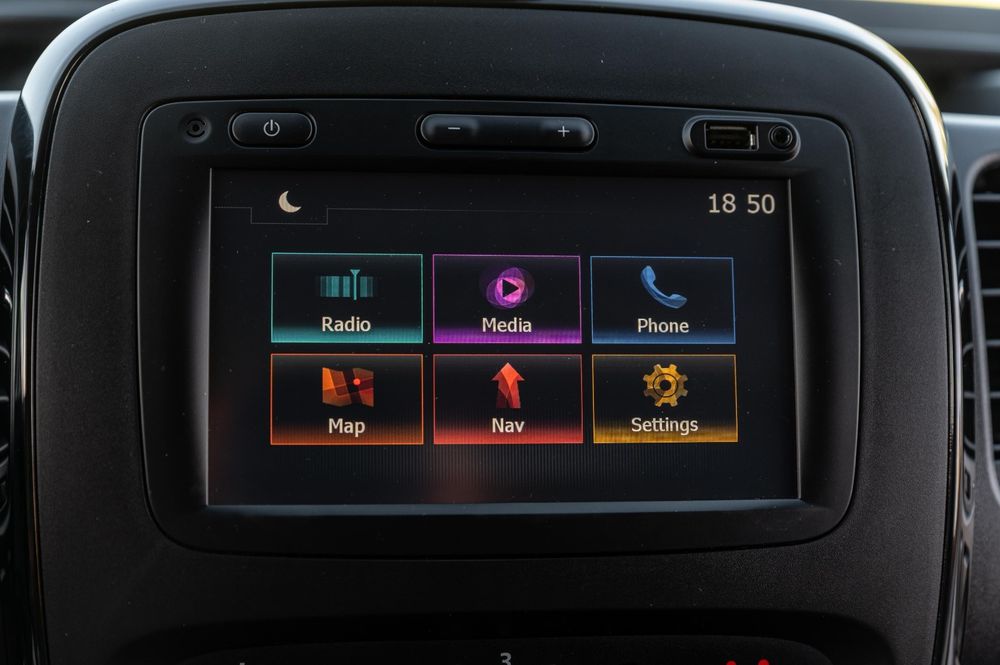 Wynajem busa 8-osobowy OPEL VIVARO 1.6 BiTurbo