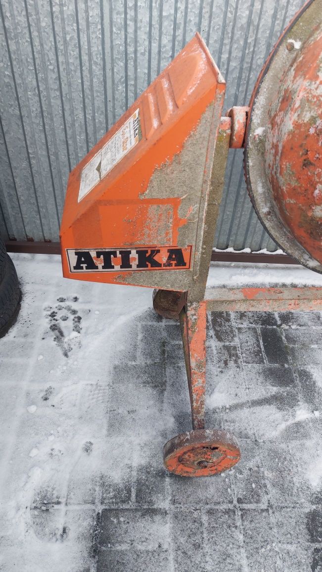Betoniarka Atika 125