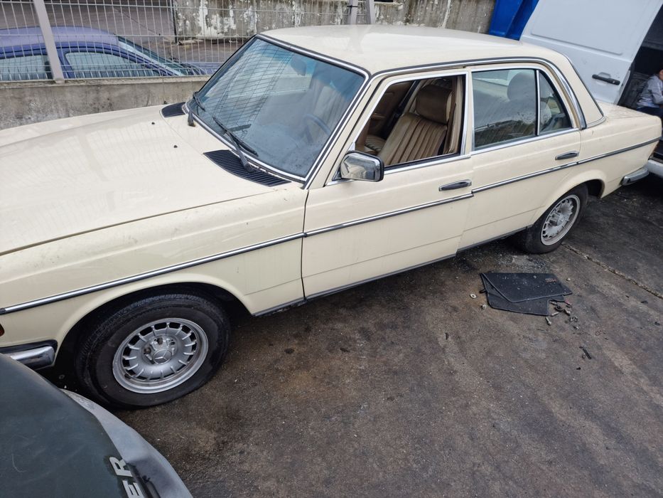 Mercedes 240d / 300d W123