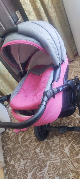 Продається дитяча коляска.
