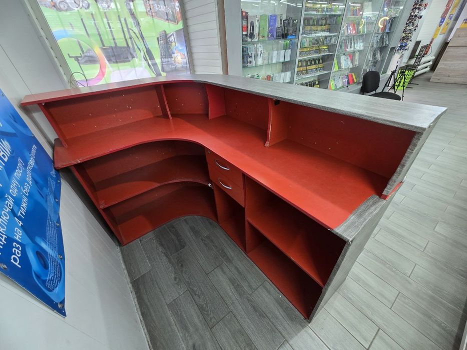 Продам стол не дорого
