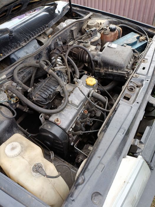 Ваз,-2199 газ-бензин 2008г