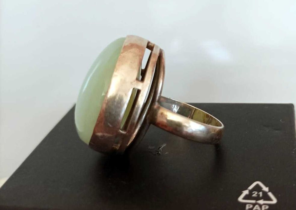 Великолепный " Мятничек" Хризопраз.