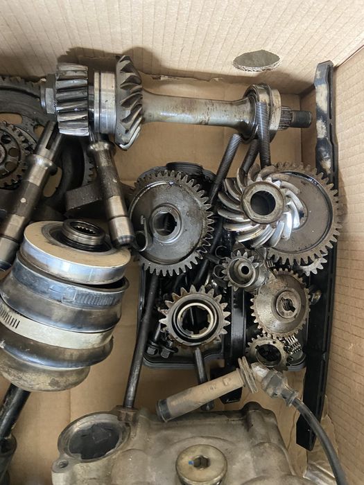 Głowica skrzynia biegów wałek wał tryby suzuki kingquad 750 700