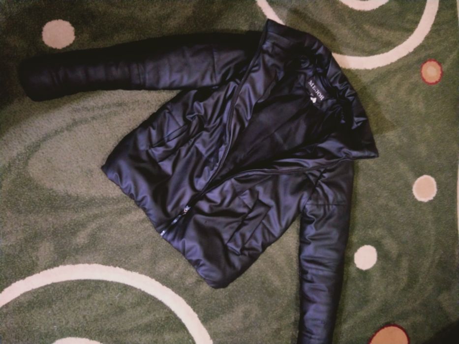 Зимняя куртка, размер S бесплатно