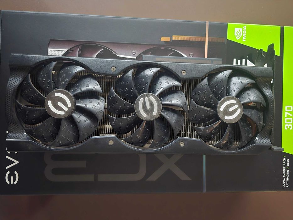 Placa Gráfica EVGA RTX 3070 XC3 ULTRA