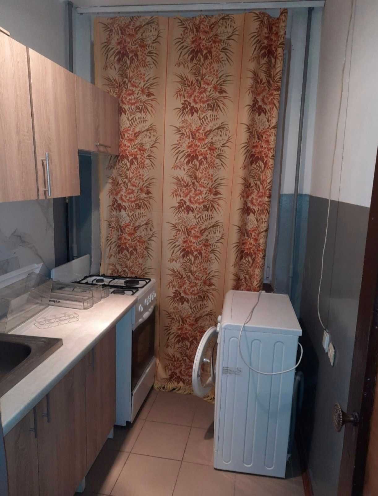 здається квартира,метро Лісова
