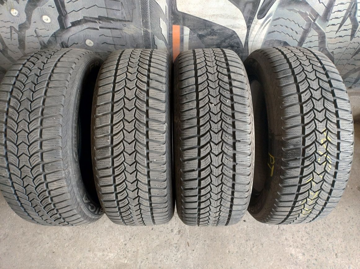 225/55 R17 Debica 4шт