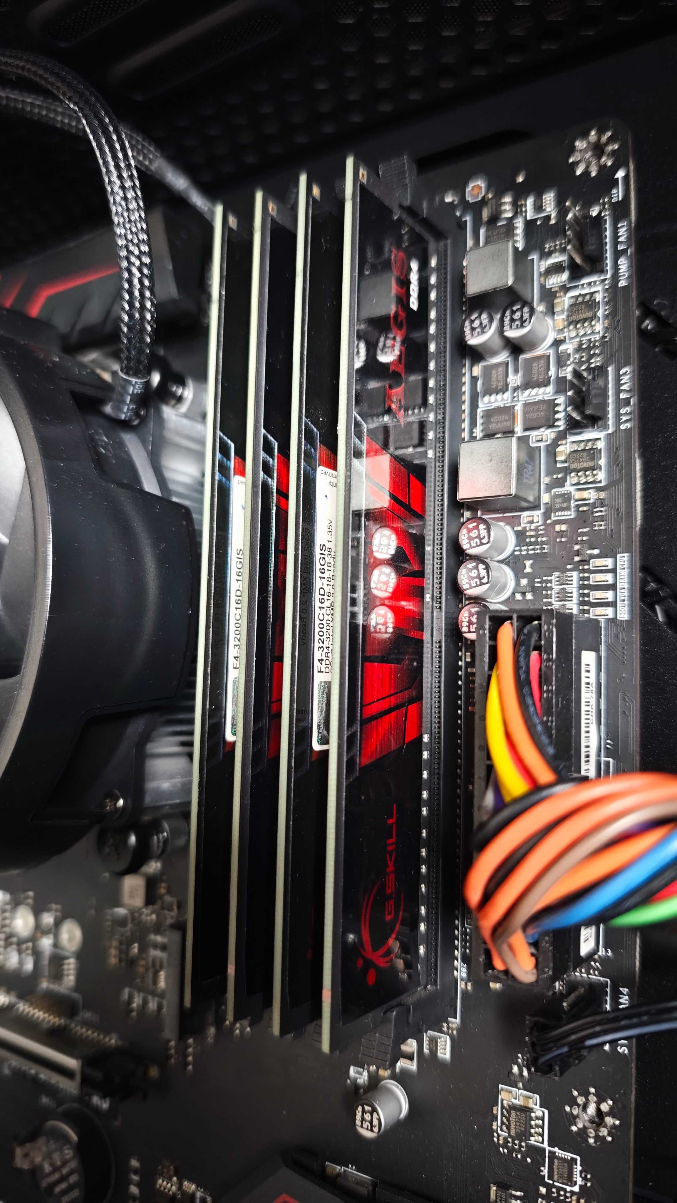 Conjunto Motherboard + Ryzen 5 3600 + 32GB RAM