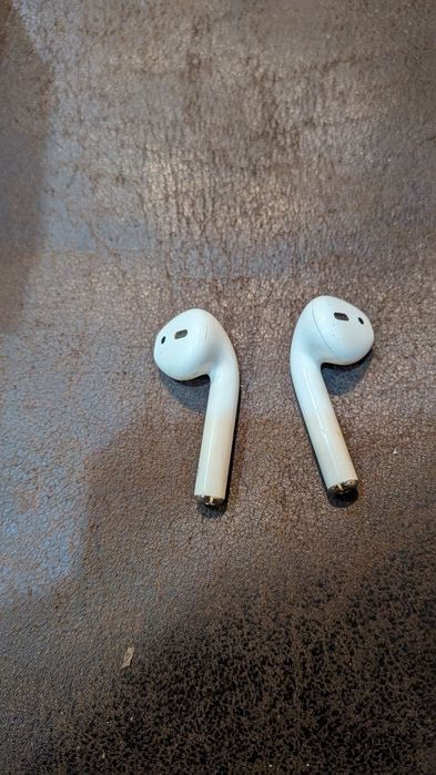 Продається Apple AirPods 1-2 покоління
