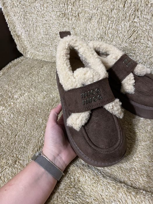 Шоколадні угги 36 розмір,устілка 22 см,трендовий колір,угги маломірки