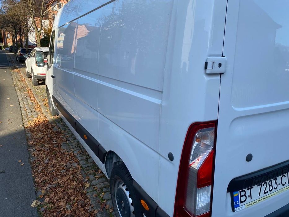 Автомобіль Рено Мастер