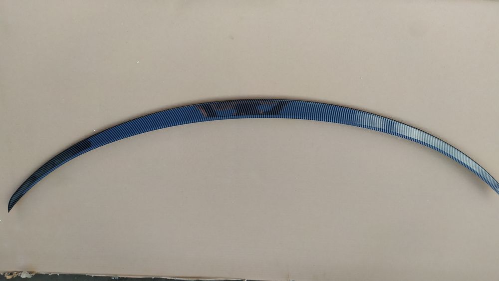 Спойлер антикрило карбон глянець Тесла модель Y  тюнінг обвєс