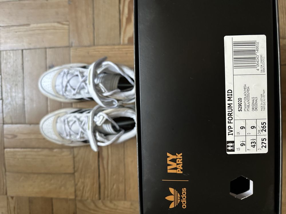 Adidas forum mid ivy park colab brancos e pretos
