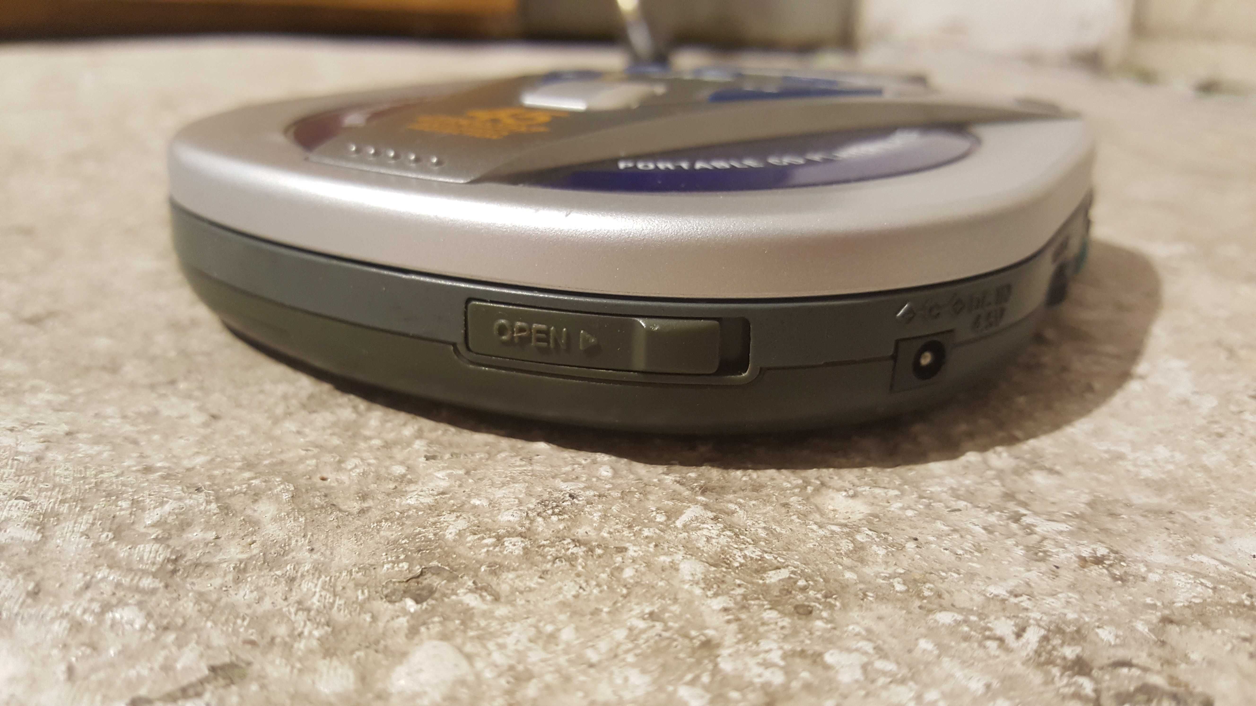 Discman JVC - PRL - czytaj opis.