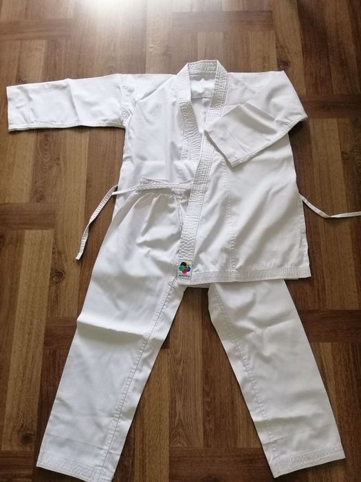 Кімоно для професійних занять карате