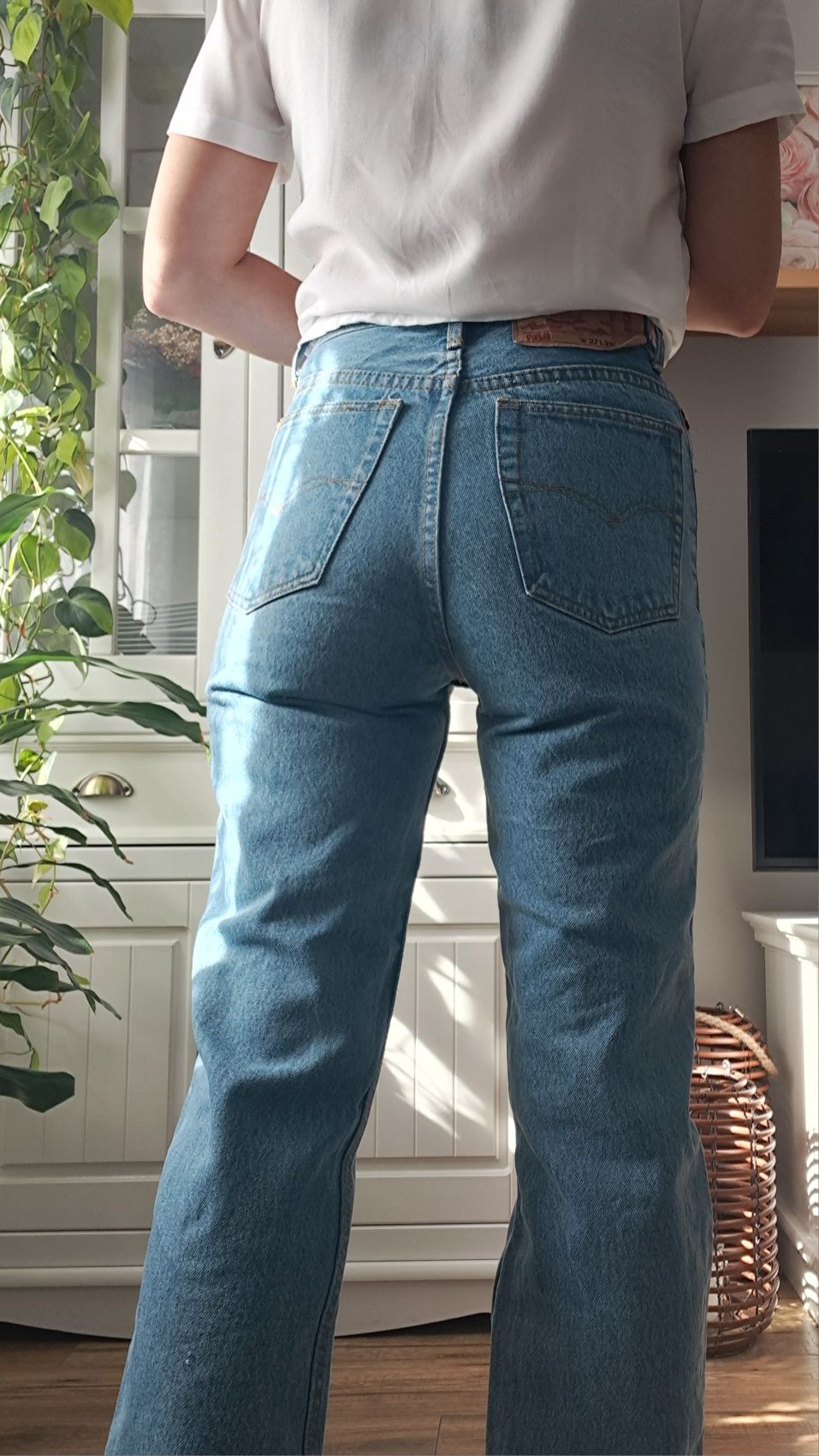 Niebieskie jeansy XS Bugjo