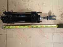 Siłownik pneumatyczny 40 cm wysuwu 10 cm