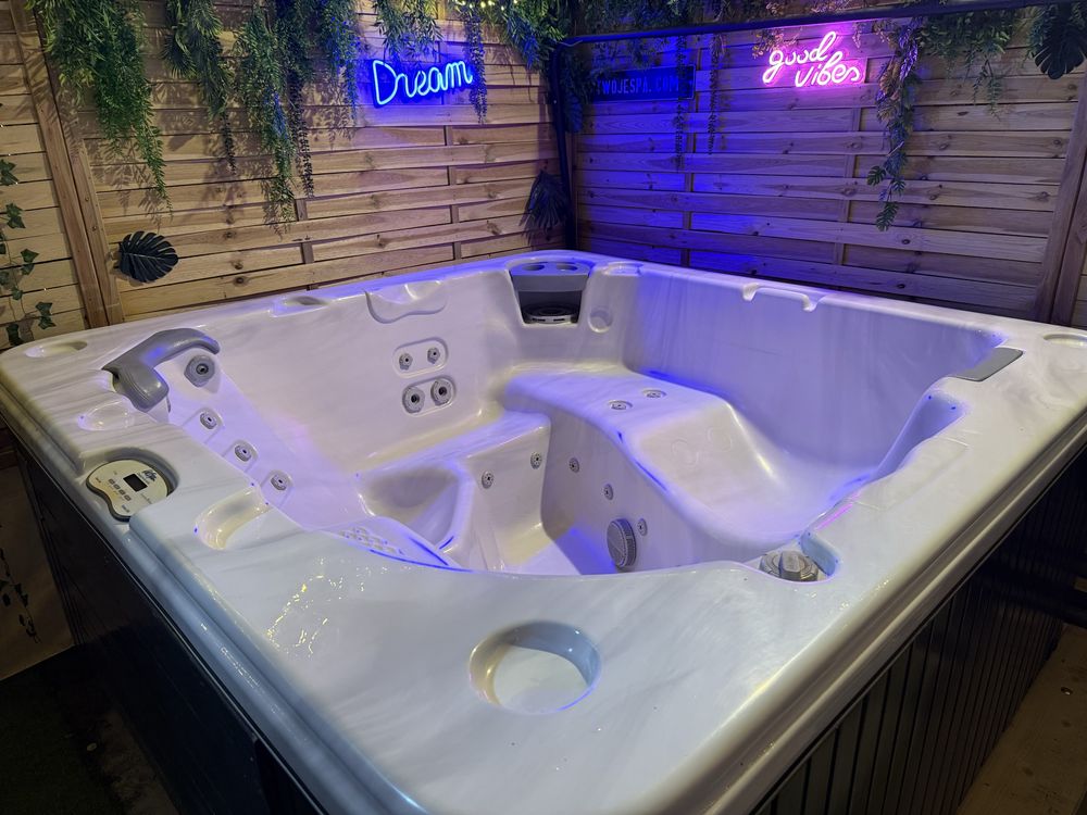 Jacuzzi Call Spa 195x195 USA najlepszy akryl