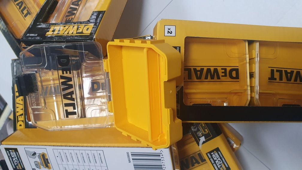 Футляр для біт системи TSTAK DeWALT DT70800 1шт