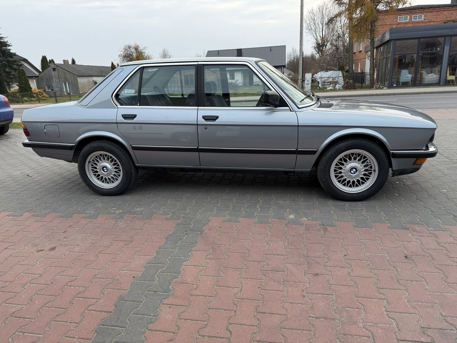 BMW E28 ETA, 525e, youngtimer w swietnym stanie, garazowana, automat