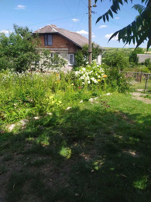 Продам житловий будинок м. Монастириська, 87.8 м2, з ділянкою та садом