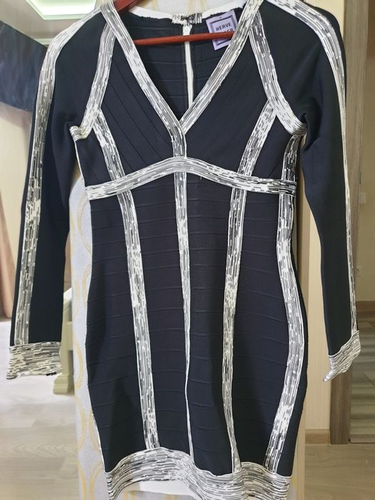 Бандажное платье