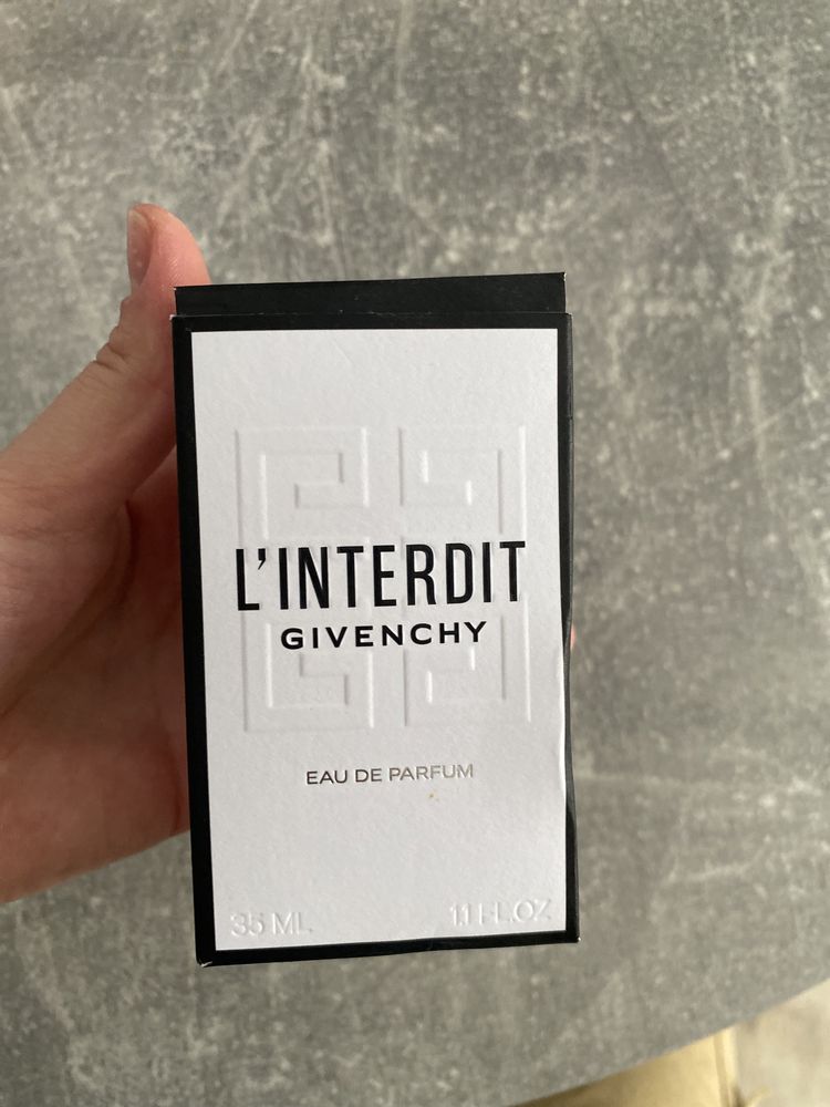 L'INTERDIT givenchy оригінал