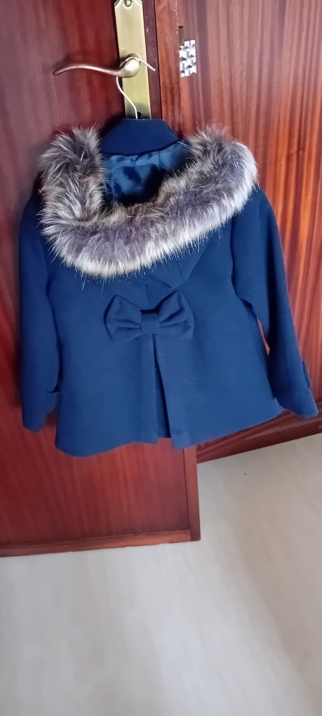 Vendo casaco com gorro