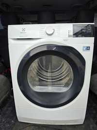 Suszarka do prania ubrań Electrolux Perfectcare EW8H458BP