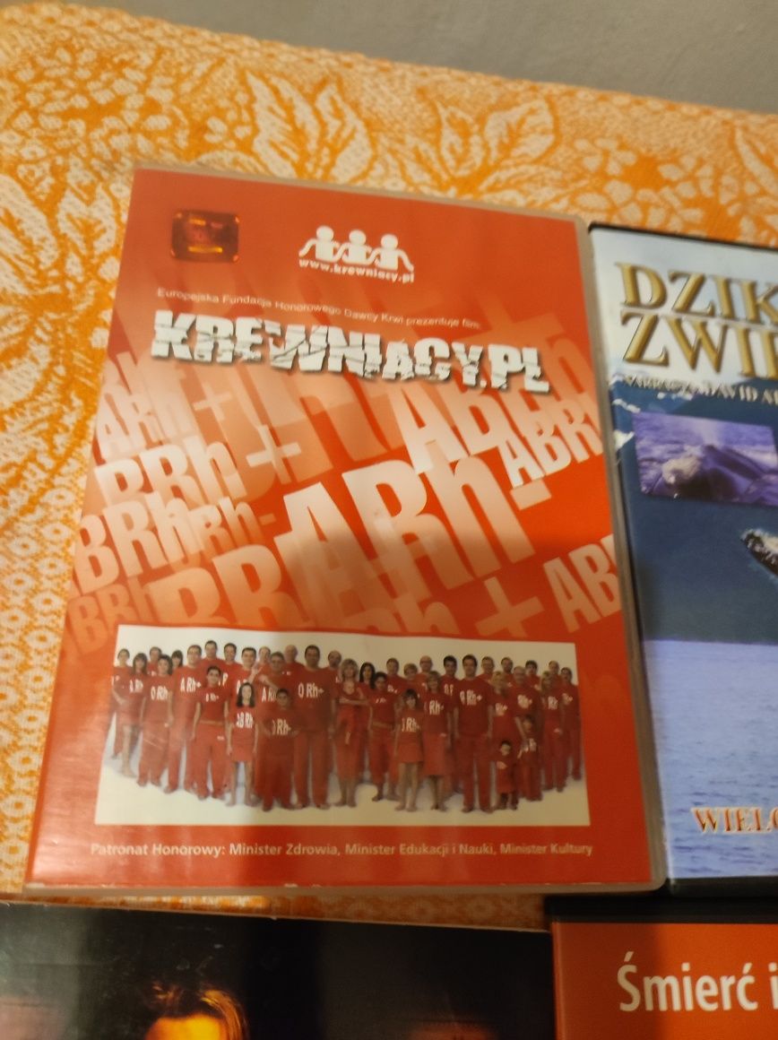 Płyty DVD i CD cena za zestaw