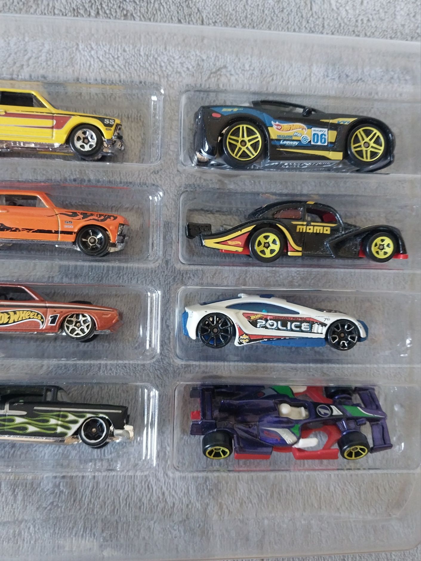 Набор машин Hot wheels 20шт
