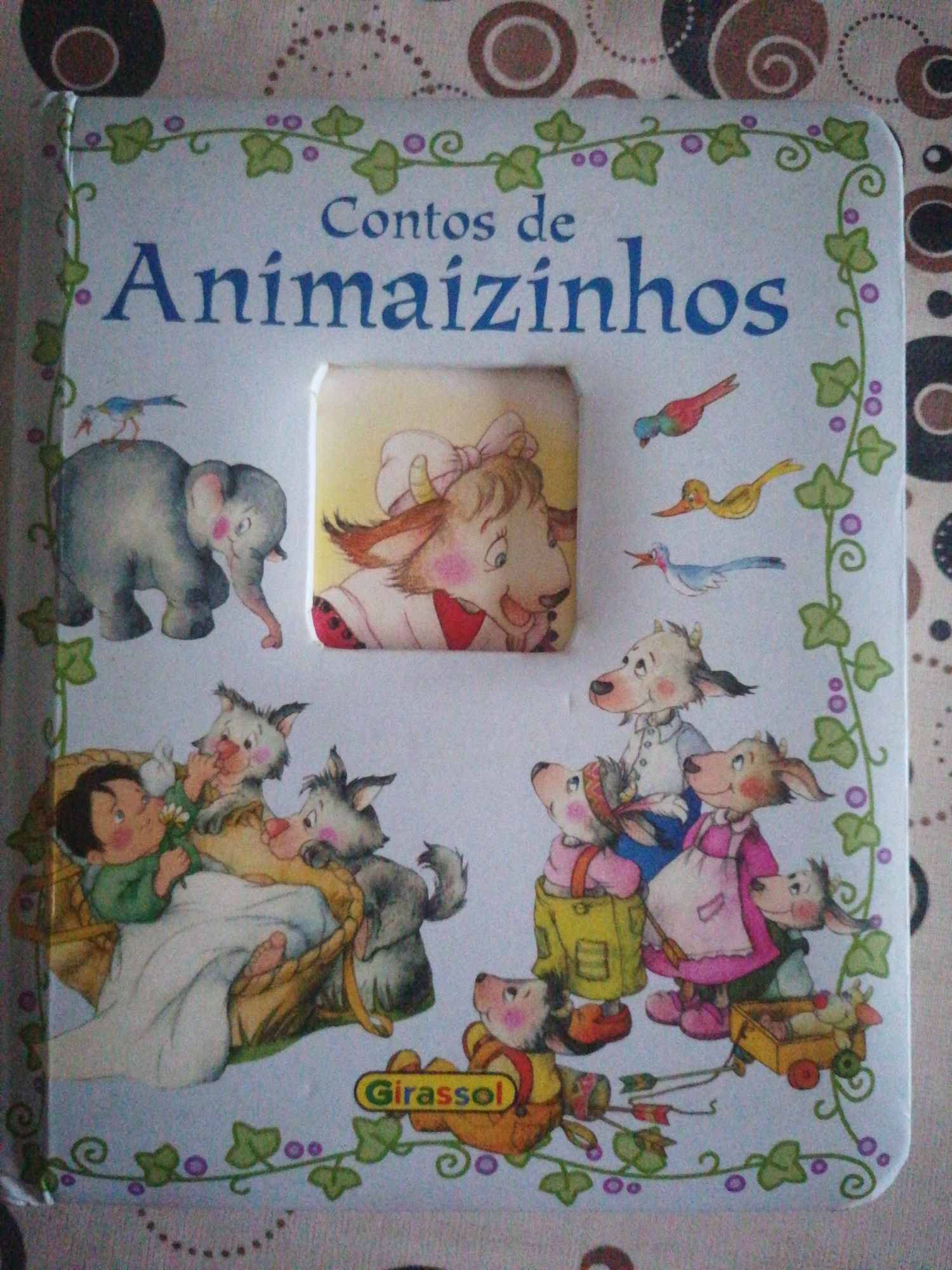 Contos de animaizinhos da editora Girassol