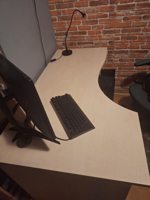 Biurko 140x80 cm – wygodne, solidne, gotowe do pracy Szczecin