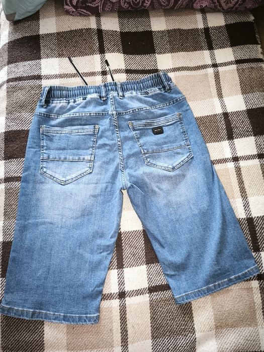 Класичні джинсові шорти для підлітка і  хлопчика