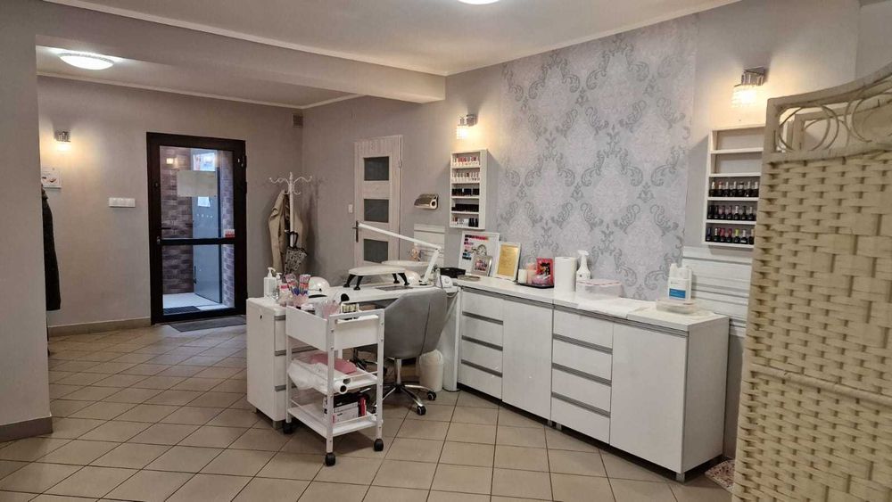 Wynajmę lokal handlowo-usługowy – centrum Choszczna, ul. Jagiełły 5