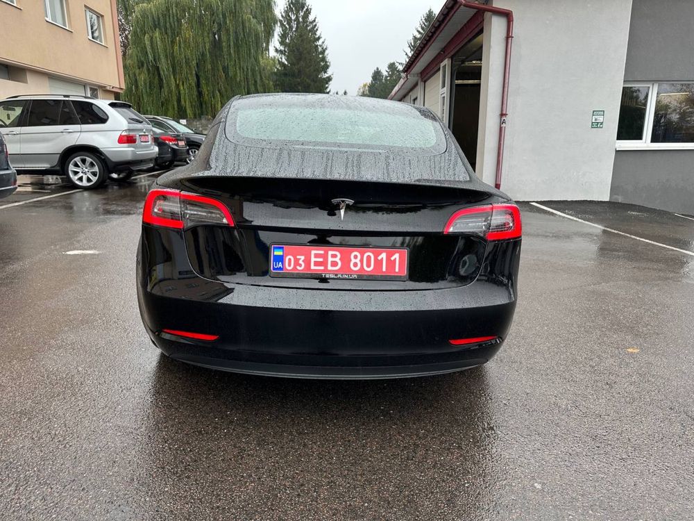 Автомобіль Tesla model 3 2023 ( тесла модел 3)