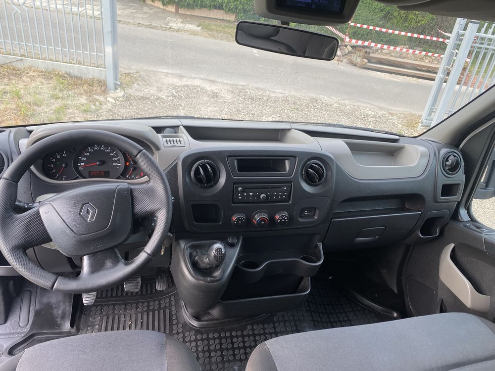 Renault Master Doka  Jak nowa tylko 169 tys km 7 osób Bliźniaki supr