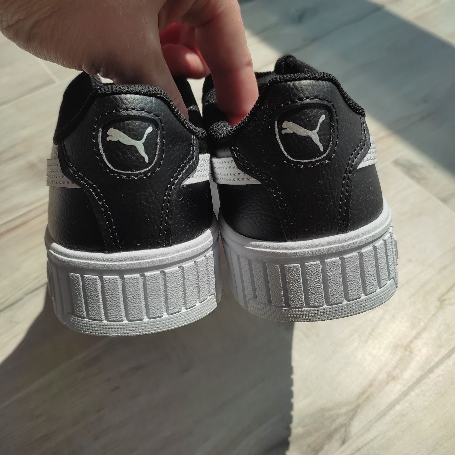 Кросівки жіночі Puma оригінал 39