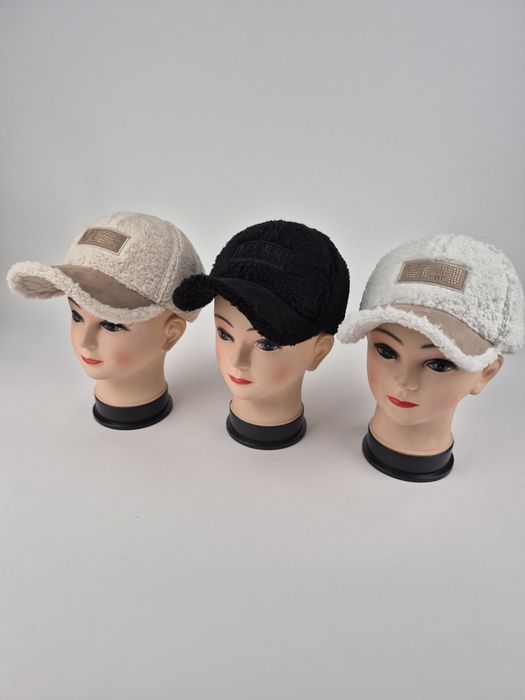 Кепка зима-осінь.