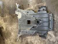 Resguardo motor BMW e90/92/e93
